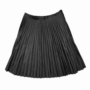 City Chic Women’s Faux Leather Pleated Knee Length Skirt Size 20 Black NWT